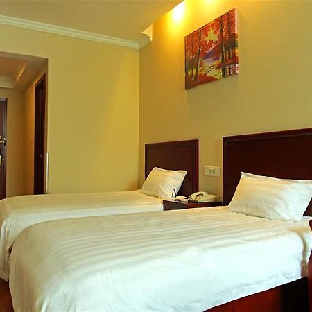 Greentree Inn Guangdong Shenzhen Huaqiangbei Express Hotel エクステリア 写真
