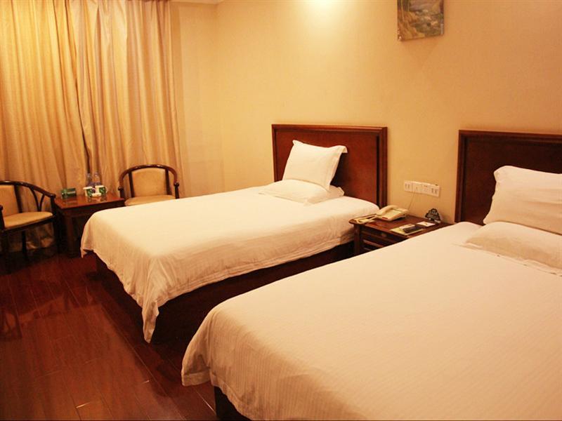 Greentree Inn Guangdong Shenzhen Huaqiangbei Express Hotel エクステリア 写真